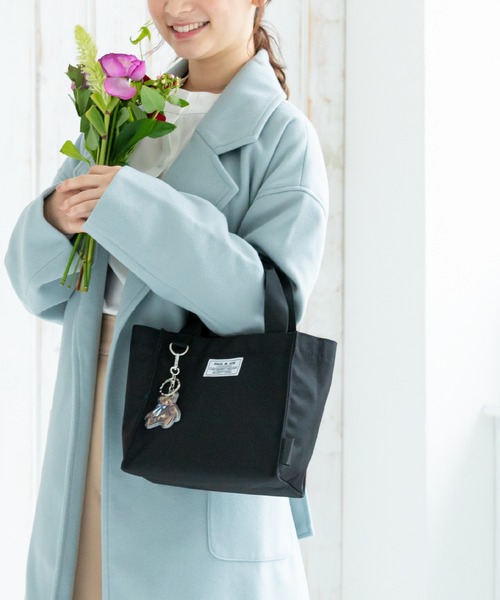PAUL & JOE ACCESSOIRES(ポールアンドジョーアクセソワ)の「PAUL & JOE ACCESSOIRES (ポール&ジョーアクセソワ) ランチトート ワッペン・クマ ポールアンドジョー(トートバッグ・レディース・ブラック/ブラウン・FREE)」の11枚目の写真