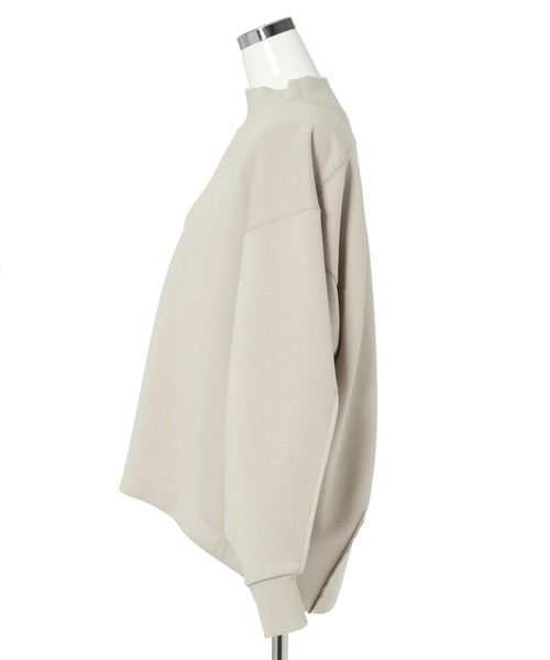 DRWCYS（ドロシーズ）の「モックネックプルオーバー（スウェット・レディース・ベージュ/カーキ/ブラック・FREE）」の5枚目の写真