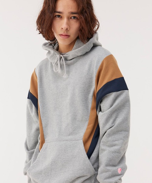 Not So Ape(ノットソーエイプ)の「ショルダースイッチ フーディ(パーカー・メンズ・ホワイト/ネイビー/グレー・MEDIUM/LARGE/X-LARGE)」の2枚目の写真