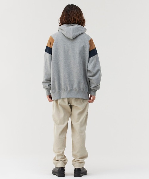 Not So Ape(ノットソーエイプ)の「ショルダースイッチ フーディ(パーカー・メンズ・ホワイト/ネイビー/グレー・MEDIUM/LARGE/X-LARGE)」の16枚目の写真