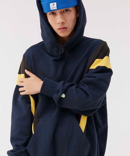 Not So Ape(ノットソーエイプ)の「ショルダースイッチ フーディ(パーカー・メンズ・ホワイト/ネイビー/グレー・MEDIUM/LARGE/X-LARGE)」の21枚目の写真