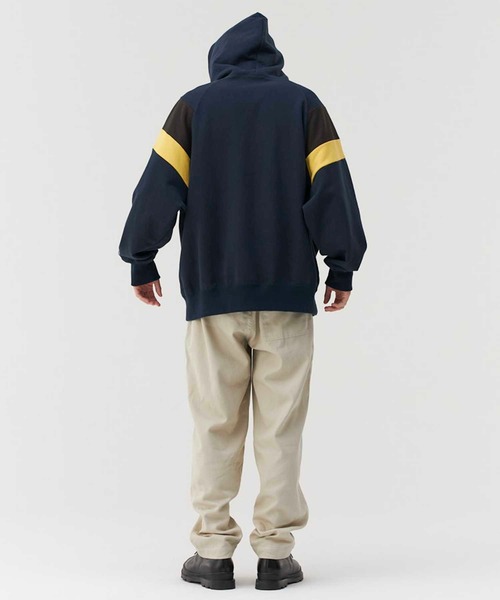 Not So Ape(ノットソーエイプ)の「ショルダースイッチ フーディ(パーカー・メンズ・ホワイト/ネイビー/グレー・MEDIUM/LARGE/X-LARGE)」の6枚目の写真