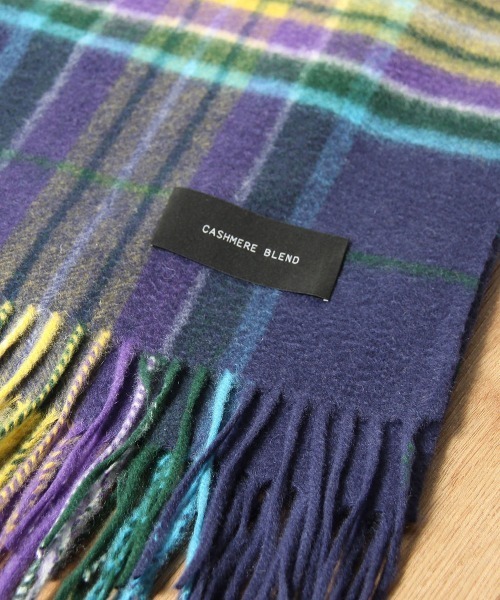 ketty（ケティ）の「カシミアブレンドタータンチェックストール ≪手洗い可能≫（マフラー・レディース・ピンク/グレー/ネイビー・FREE）」の11枚目の写真