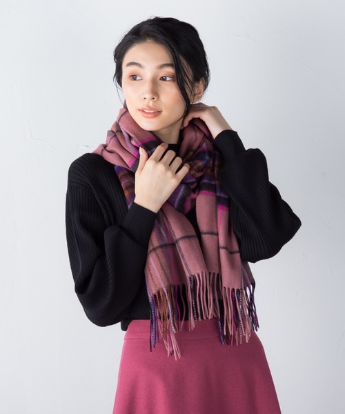 ketty（ケティ）の「カシミアブレンドタータンチェックストール ≪手洗い可能≫（マフラー・レディース・ピンク/グレー/ネイビー・FREE）」の14枚目の写真