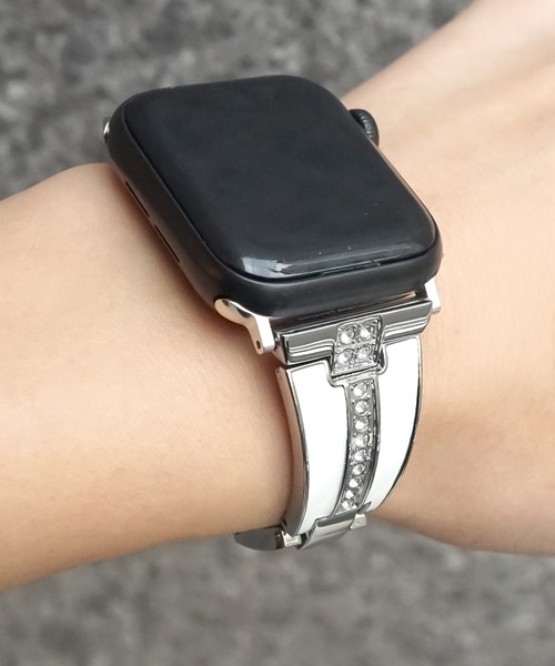Urban Coral(アーバンコーラル)の「Apple Watch Band / アップルウォッチ バンド ジルコニアジュエリースリム / Urban Coral(デジタル腕時計・レディース・ブラック/ゴールド/ピンク系その他/ホワイト×シルバー・40mm/44mm)」の5枚目の写真