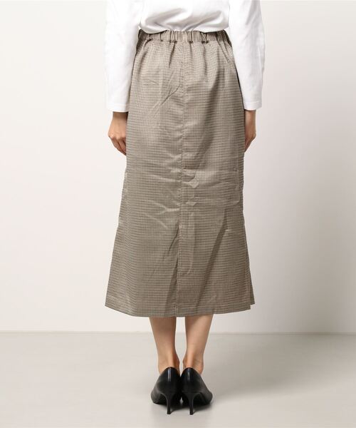 ehka sopo（エヘカソポ）の「前釦チェック柄タイトスカート（スカート・レディース・ベージュ/チャコール/キナリ・ﾌﾘ-）」の4枚目の写真