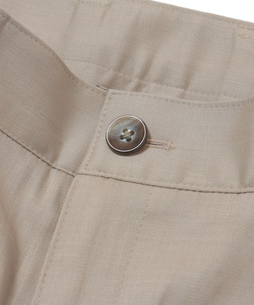 MEN'S BIGI（メンズビギ）の「デニム調シャンブレーストレッチパンツ　fabric made in japan（その他パンツ・メンズ・ベージュ/ネイビー・01/02/03/04）」の6枚目の写真