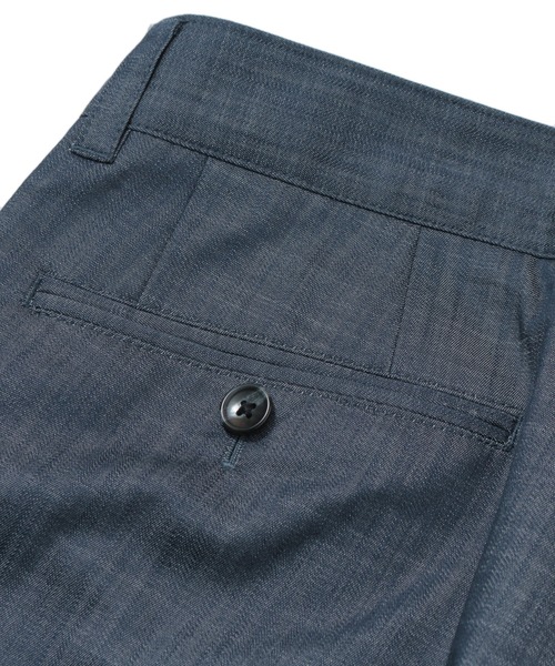 MEN'S BIGI（メンズビギ）の「デニム調シャンブレーストレッチパンツ　fabric made in japan（その他パンツ・メンズ・ベージュ/ネイビー・01/02/03/04）」の15枚目の写真