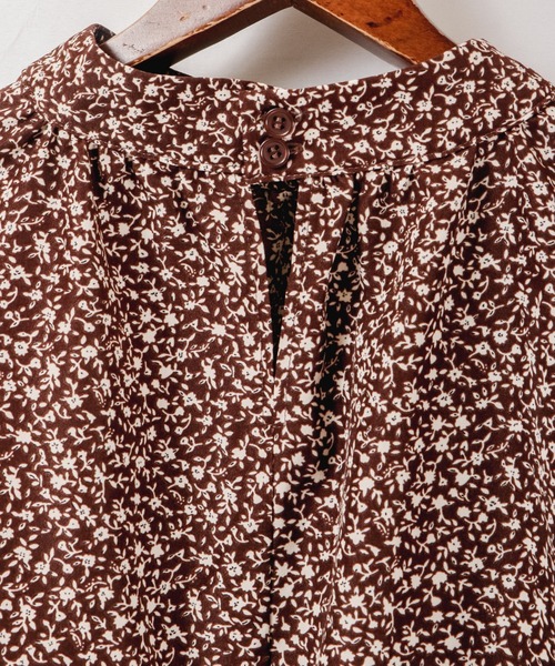 Brownie（ブラウニー）の「Brownie 小花柄袖ﾌﾘﾙﾌﾞﾗｳｽ（シャツ/ブラウス・レディース・ブラウン/ブラック/ネイビー・FREE）」の21枚目の写真