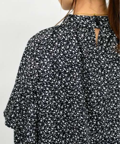 Brownie（ブラウニー）の「Brownie 小花柄袖ﾌﾘﾙﾌﾞﾗｳｽ（シャツ/ブラウス・レディース・ブラウン/ブラック/ネイビー・FREE）」の15枚目の写真