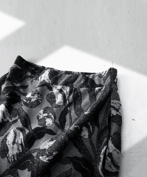 antiqua(アンティカ)の「ボタニカルジャガードスカート(スカート・レディース・ブラック・FREE)」の13枚目の写真