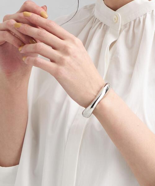 green label relaxing（グリーンレーベルリラクシング）の「【矢野未希子さん着用】 メタル ニュアンス ブレスレット（ブレスレット・レディース・シルバー/ゴールド・FREE）」の6枚目の写真
