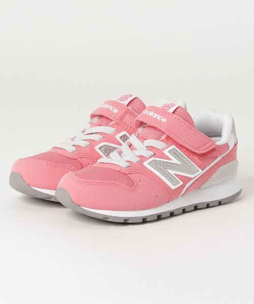 NEW BALANCE(ニューバランス)の「YV996(スニーカー・キッズ・ベージュ/レッド/ピンク/ブルーグレー・22.5cm/23.5cm/17.5cm/18.5cm/23.0cm/24.0cm/20.5cm/21.5cm/22.0cm/19.5cm/17.0cm/18.0cm/19.0cm/20.0cm/21.0cm)」の1枚目の写真