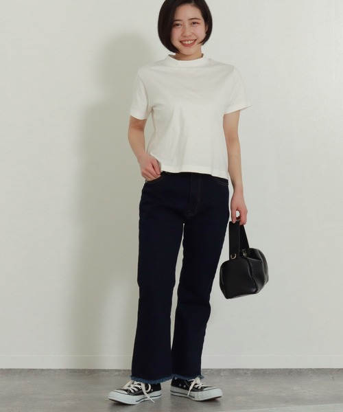 AULI（アウリィ）の「【低身長向けサイズ】ショート丈モックネックTシャツ（Tシャツ/カットソー・レディース・ホワイト/ブラック/ベージュ・S/XS）」の8枚目の写真