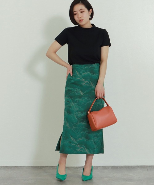 AULI（アウリィ）の「【低身長向けサイズ】ショート丈モックネックTシャツ（Tシャツ/カットソー・レディース・ホワイト/ブラック/ベージュ・S/XS）」の21枚目の写真