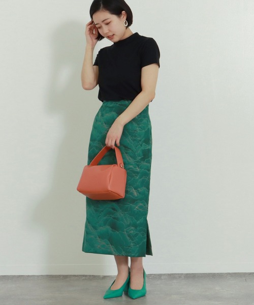 AULI（アウリィ）の「【低身長向けサイズ】ショート丈モックネックTシャツ（Tシャツ/カットソー・レディース・ホワイト/ブラック/ベージュ・S/XS）」の9枚目の写真