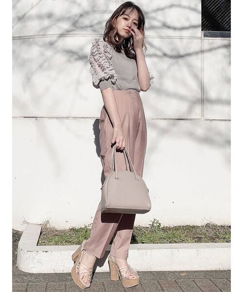 dazzlin(ダズリン)の「パーティフリルニットトップス(ニット/セーター・レディース・ブラック/グレー/オフホワイト・FREE)」の11枚目の写真