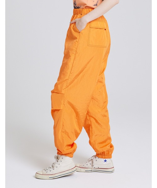 Little sunny bite（リトルサニーバイト）の「Nylon loose pants（その他パンツ・レディース・ホワイト/ブラック/オレンジ/グリーン・SMALL/MEDIUM）」の11枚目の写真