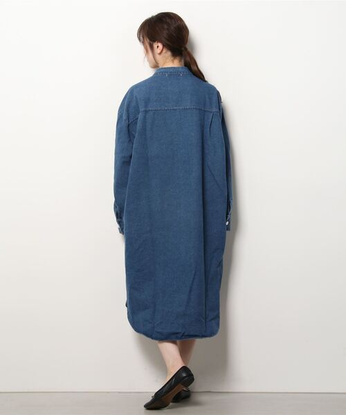 【リネン混•カラーデニム／ベルテッド】45rpm／バンドカラーシャツ•ワンピース Dream garden（ドリームガーデン）の「バンドカラーデニムシャツ