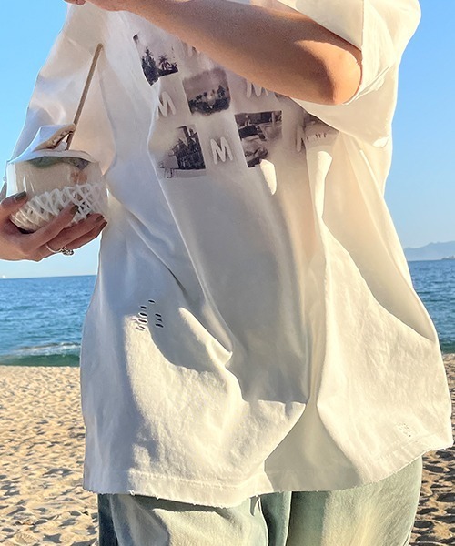 MASONPRINCE(メイソンプリンス)の「【MASONPRINCE】Oversized M logo & photo print TEE DT3116(Tシャツ/カットソー・メンズ・ホワイト/ブラック/レッド/ライトカーキ・S/M/L)」の9枚目の写真