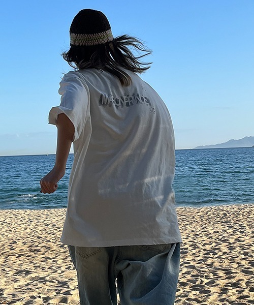 MASONPRINCE(メイソンプリンス)の「【MASONPRINCE】Oversized M logo & photo print TEE DT3116(Tシャツ/カットソー・メンズ・ホワイト/ブラック/レッド/ライトカーキ・S/M/L)」の10枚目の写真