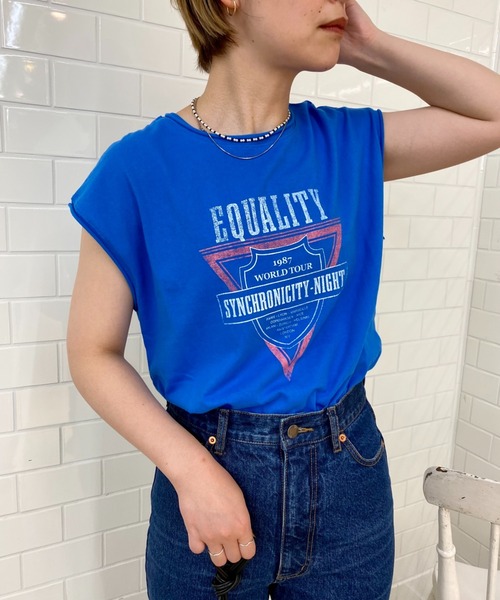 CIAOPANIC(チャオパニック)の「細部のデザインに拘った、ノースリロックTee(Tシャツ/カットソー・レディース・チャコールグレー/オフホワイト/ブルー・FREE)」の1枚目の写真