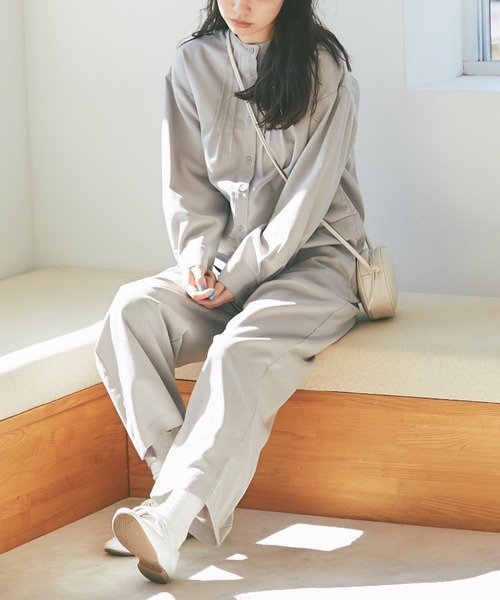 and R(アンドアール)の「ピンタックジャンプスーツ(つなぎ/オールインワン・レディース・ブラック/グレー・FREE)」の1枚目の写真