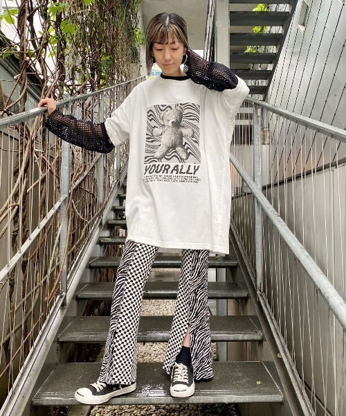 Candy Stripper（キャンディストリッパー）の「YOUR ALLY BIG BIG Tシャツ（Tシャツ/カットソー・レディース・オフホワイト/ブラック・2）」の12枚目の写真