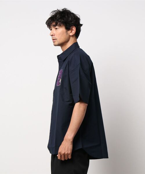 UNIIT（ユニット）の「【UNIIT/ユニット】　サガラ刺繍 ワッペン ワンポイント　ビッグシルエット　半袖シャツ（シャツ/ブラウス・メンズ・ホワイト/ネイビー/グリーン・MEDIUM/LARGE）」の4枚目の写真
