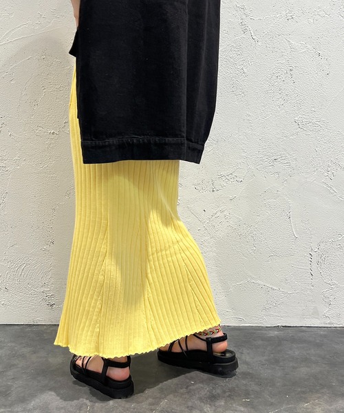 apres jour mignon（アプレジュールミニョン）の「カラーリブマーメイドスカート【ZOZOTOWN限定アイテム】（スカート・レディース・イエロー/オレンジ・X-LARGE/SMALL/MEDIUM）」の11枚目の写真