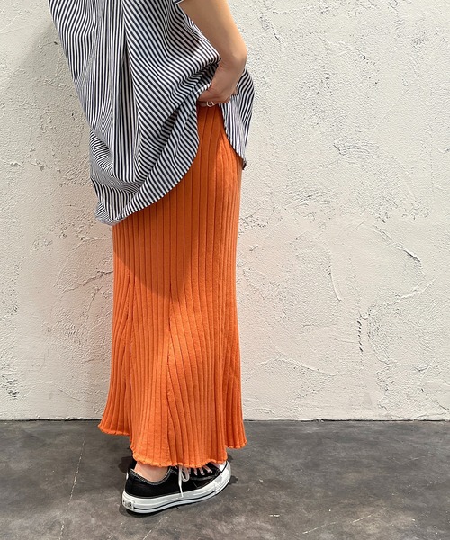apres jour mignon（アプレジュールミニョン）の「カラーリブマーメイドスカート【ZOZOTOWN限定アイテム】（スカート・レディース・イエロー/オレンジ・X-LARGE/SMALL/MEDIUM）」の6枚目の写真