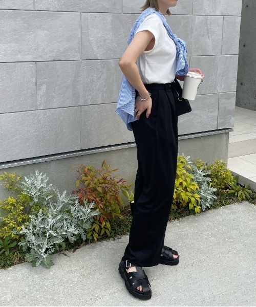 y/m by misato(イムバイミサト)の「コットンモックネックTシャツ(Tシャツ/カットソー・レディース・ホワイト/ブラック/ダークグレー・FREE)」の11枚目の写真