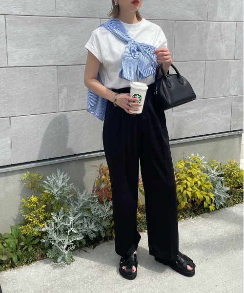 y/m by misato(イムバイミサト)の「コットンモックネックTシャツ(Tシャツ/カットソー・レディース・ホワイト/ブラック/ダークグレー・FREE)」の9枚目の写真