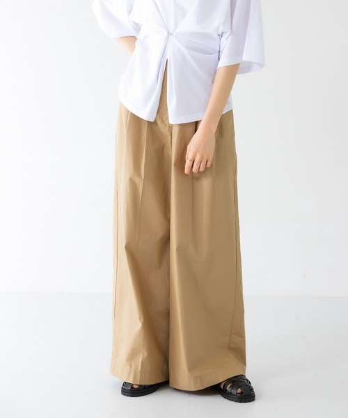 KBF（ケイビーエフ）の「ベルテッドコーティングWIDEパンツ（その他パンツ・レディース・ピンク/ネイビー/ベージュ・ONE）」の2枚目の写真