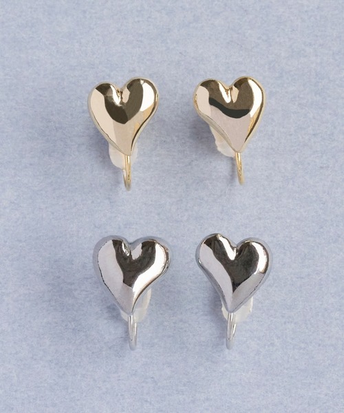 Phoebe（フィービィー）の「【金属アレルギー対応】【痛くないシリーズ】プランプハートミニライトフィットイヤリング（イヤリング・レディース・イエローゴールド/シルバー・FREE）」の5枚目の写真
