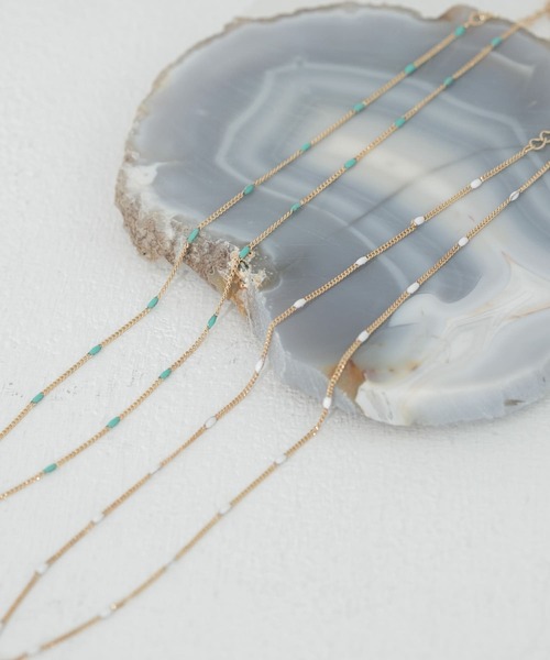 KBF（ケイビーエフ）の「カラーチェーンネックレス（ネックレス・レディース・ホワイト/グリーン系その他・ONE）」の6枚目の写真