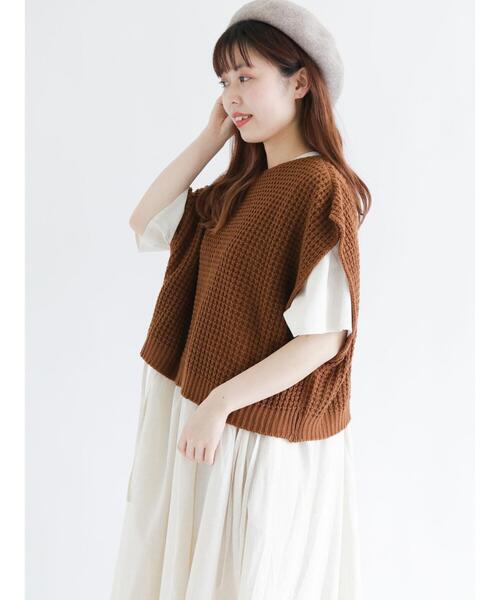 Samansa Mos2(サマンサ モスモス)の「前後着透かしニットベスト(ベスト・レディース・ブラック/ベージュ/ブラウン・フリ-)」の5枚目の写真