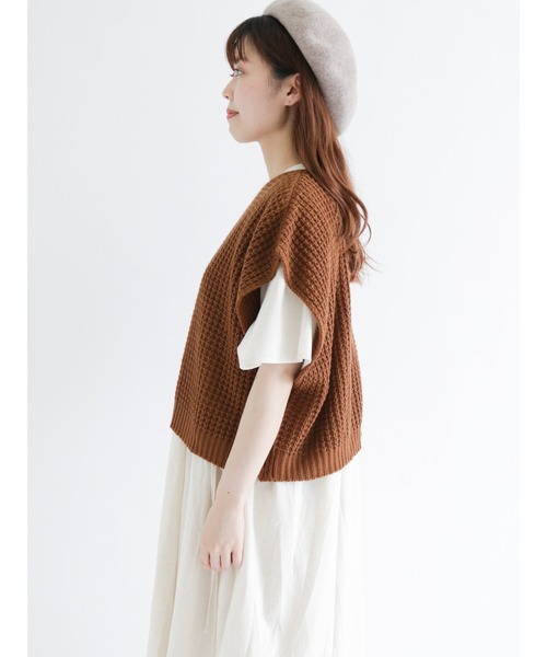 Samansa Mos2(サマンサ モスモス)の「前後着透かしニットベスト(ベスト・レディース・ブラック/ベージュ/ブラウン・フリ-)」の11枚目の写真