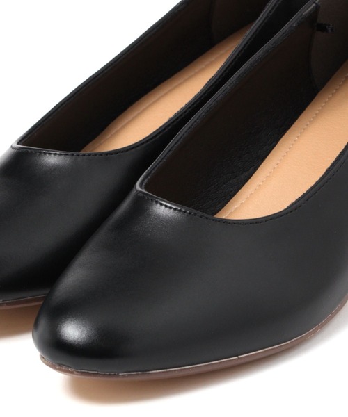 niko and...（ニコアンド）の「オリジナルローヒールパンプス（パンプス・レディース・ライトブルー/ブラック/ブラウン・MEDIUM/LARGE）」の6枚目の写真