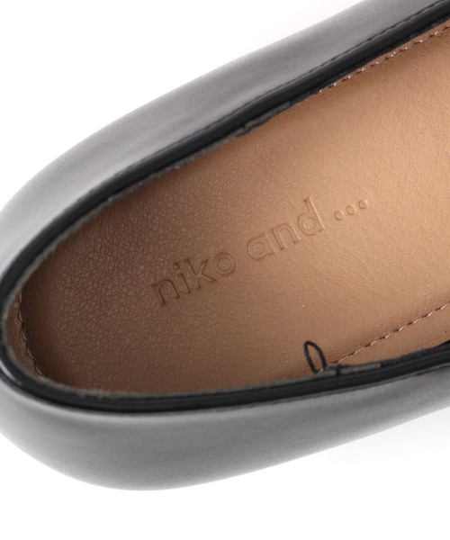 niko and...（ニコアンド）の「オリジナルローヒールパンプス（パンプス・レディース・ライトブルー/ブラック/ブラウン・MEDIUM/LARGE）」の9枚目の写真