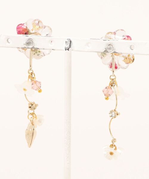 tone(トーン)の「【pualani】お花モチーフmini(MA)(ピアス(両耳用)・レディース・ピンク・FREE)」の2枚目の写真
