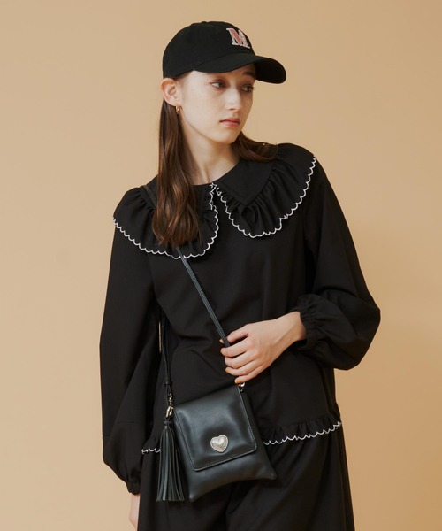 MILKFED.（ミルクフェド）の「HEART PLATE SHOULDER BAG（ショルダーバッグ・レディース・ライトブルー/ブラック/ホワイト・ONE SIZE）」の4枚目の写真
