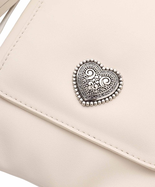 MILKFED.（ミルクフェド）の「HEART PLATE SHOULDER BAG（ショルダーバッグ・レディース・ライトブルー/ブラック/ホワイト・ONE SIZE）」の13枚目の写真