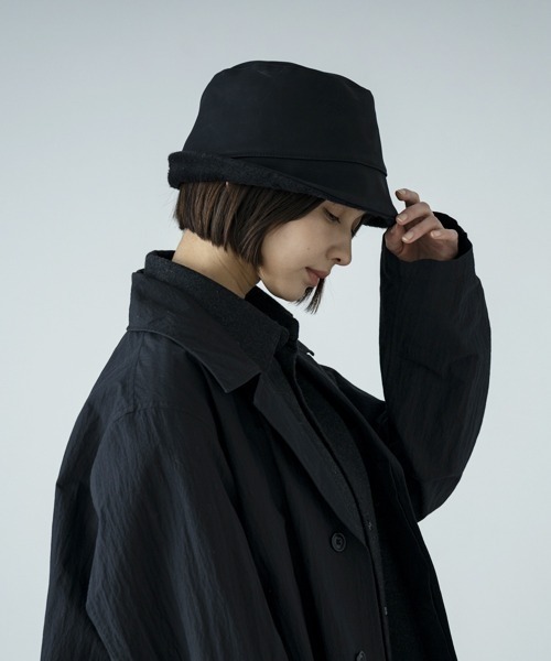 SUBLIME（サブライム）の「【SUBLIME/サブライム】BRUSHED FUR-PU R/HAT 両表ハット（ハット・レディース・ベージュ/ブラック・FREE）」の2枚目の写真