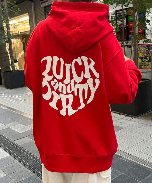 SPINNS（スピンズ）の「HEARTバックプリントロゴ 裏毛パーカー（パーカー・レディース・オートミール/ブラック/ブラウン/レッド/オフホワイト・ONESIZE）」の5枚目の写真