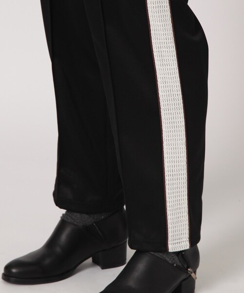 tk.TAKEO KIKUCHI(ティーケータケオキクチ)の「◆ラッセルテープトラックパンツ(その他パンツ・メンズ・ブラック/ダークグリーン/ダークブラウン・01/02/03)」の10枚目の写真