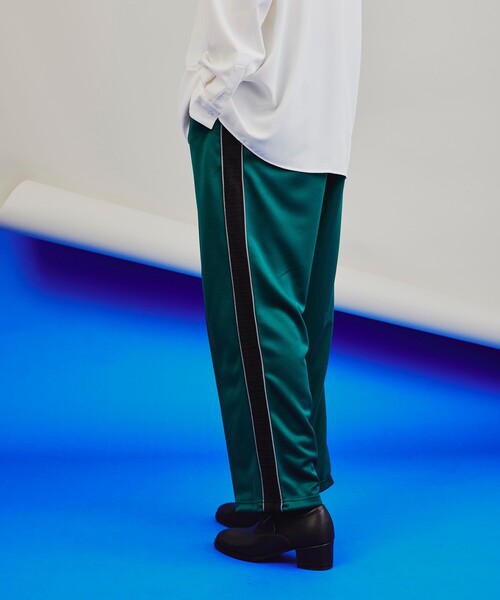 tk.TAKEO KIKUCHI(ティーケータケオキクチ)の「◆ラッセルテープトラックパンツ(その他パンツ・メンズ・ブラック/ダークグリーン/ダークブラウン・01/02/03)」の22枚目の写真