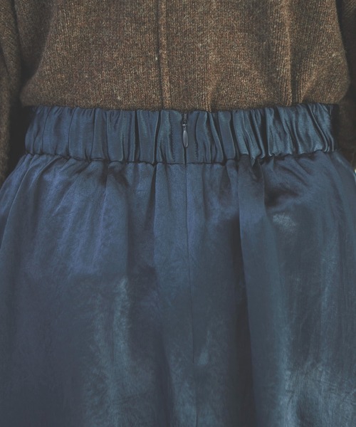 OUTERSUNSET（アウターサンセット）の「tuck satin skirt（スカート・レディース・ネイビー/ブラウン・SMALL/MEDIUM）」の17枚目の写真