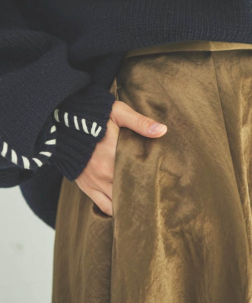OUTERSUNSET（アウターサンセット）の「tuck satin skirt（スカート・レディース・ネイビー/ブラウン・SMALL/MEDIUM）」の8枚目の写真