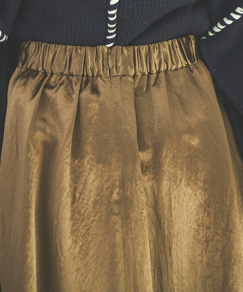OUTERSUNSET（アウターサンセット）の「tuck satin skirt（スカート・レディース・ネイビー/ブラウン・SMALL/MEDIUM）」の6枚目の写真